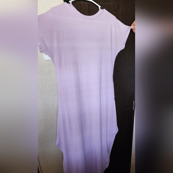 New! Purple t-shirt dress w open sides 💜 - Picture 2 of 5
